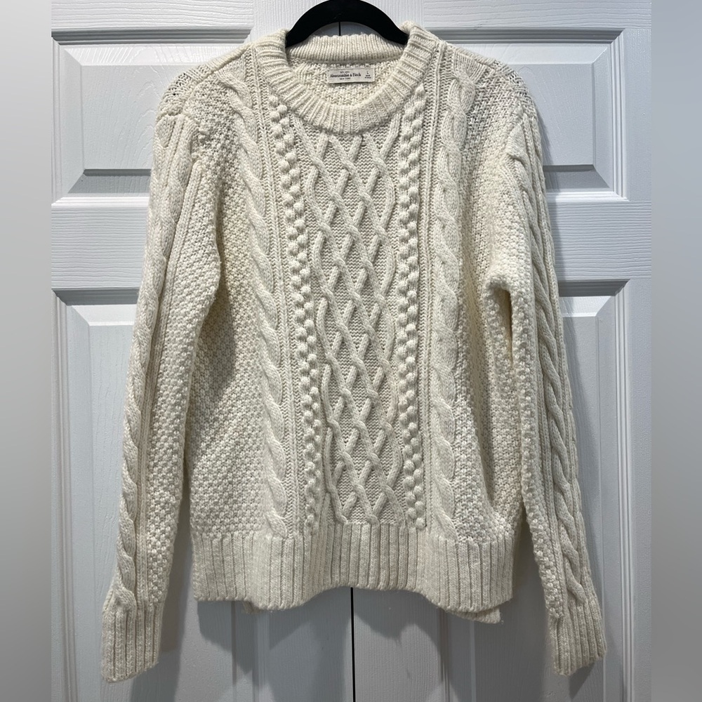 Abercrombie & Fitch Cream Cable-Knit Fishermans Crewneck Sweater Large